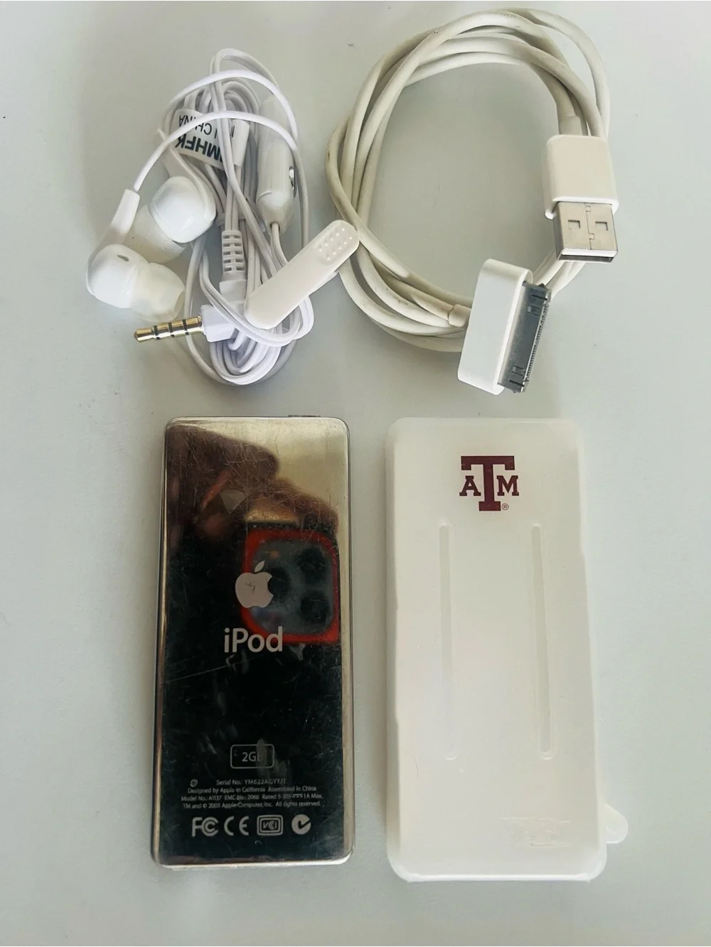 Apple iPod None 1st Generation 2GB in have 291 Songs Battery Life in Working